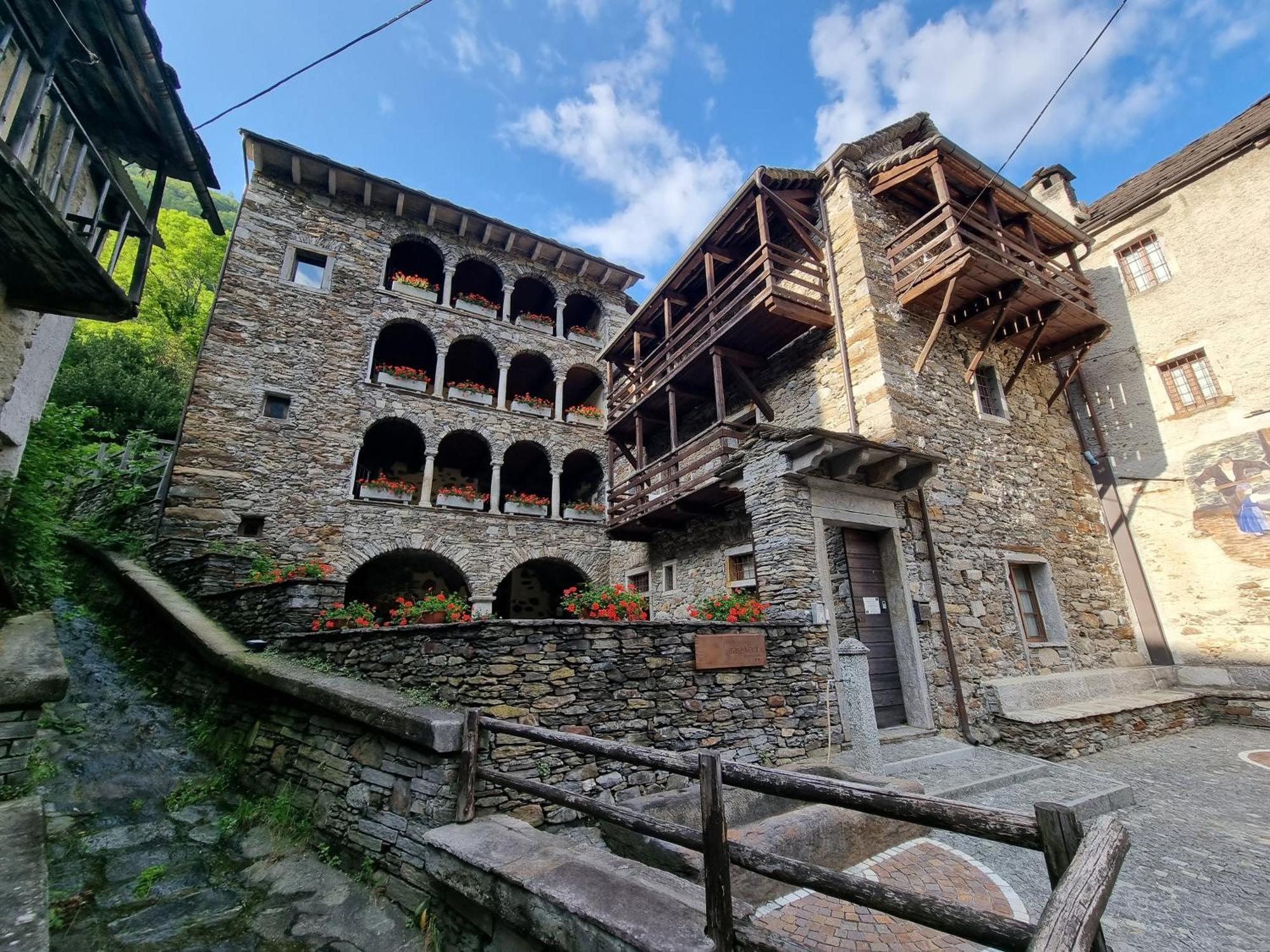 Dimora Storica Casa Vanni Villadossola Exteriör bild